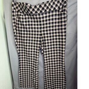 Torrid 5R Black Plaid Pull On Flare Career Pants Plus Size Stretch Trousers